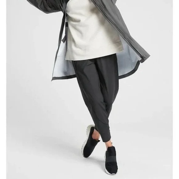 Athleta Distance Jogger in Plush Supersonic XXSP Black - Picture 4 of 5